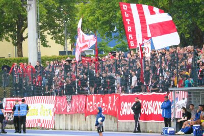 0:5! FSV geht im Berliner Regen komplett baden - Der FSV wurde in Berlin von vielen Fans unterstützt. Foto: Knut Berger 