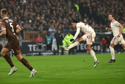 1:0 beim FC St. Pauli: Viel Musiala, wenig Bayern-Glanz - Traumtor: Musiala zaubert weiter.