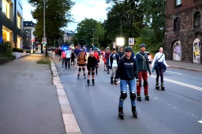 1. Chemnitzer Nachtskaten trotzt Regenwolken - Das 1. Chemnitzer Nachtskaten 2024 war ein voller Erfolg.