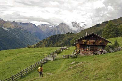 10 Punkte, die Sie sofort zum Wander-Experten machen - Genügend Proviant mitnehmen: Nicht jede Hütte bietet Essen an.