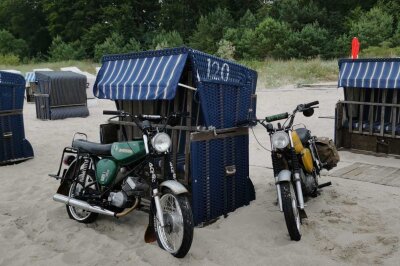 1000 Kilometer Roadtrip zur Ostsee: Sechs Freunde auf der Simson - Mit dem Simson zur Ostsee - ein Abenteuer, das für sechs Mittelsächsische Typen in Erinnerung bleibt.