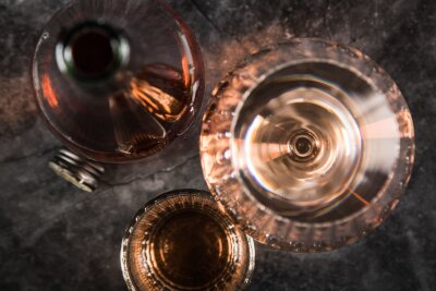 11 Punkte, mit denen man sofort zum Wein-Experten wird - Roséweine sind sehr hellfarbige Weine aus roten Weintrauben.