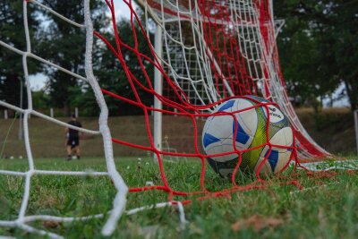 111 Jahre Fußball: In Taura wird gefeiert - Bei der 11-Meter-WM am Sonntag kann das fußballerisches Talent unter Beweis gestellt werden.