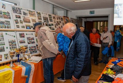 1862 Siege in 70 Jahren: Venusberger Radsportverein feiert Jubiläum - Zum Rahmenprogramm gehörte eine Ausstellung über die Vereinsgeschichte mit vielen Bildern. Foto: Verein