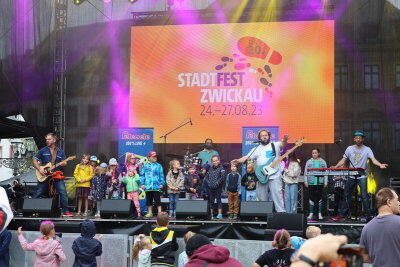 21. Zwickauer Stadtfest im August: Ein absolutes Highlight in der Schumannstadt - Impressionen vom Zwickauer Stadtfest 2023 - im Bild: Pelemele (Rockmusik für Kinder)