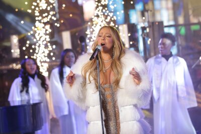 24 Fakten zu 30 Jahren "All I Want for Christmas Is You" - Festlich kann sie: "All I Want for Christmas Is You"-Sängerin Mariah Carey im Glitzer. (Archivfoto)