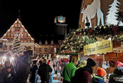 27 Tage Weihnachtsmarkt: Zauberhafte Adventszeit in Plauen - Der Plauener Weihnachtsmarkt hat 27 Tage geöffnet. Hier gibt es Erinnerungen aus dem vergangenen Jahr. Foto: Karsten Repert