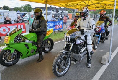 27. Zschorlauer Dreieck: Einstiger WM-Held war an der Strecke dabei - Beim Zschorlauer Dreieck waren sieben Klassen ausgeschrieben. Foto: Ralf Wendland