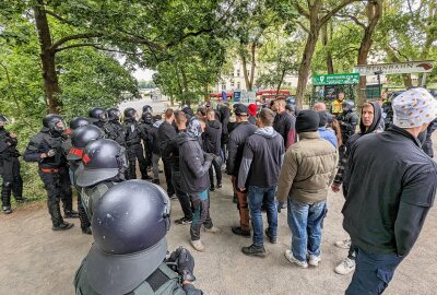 290 Polizeibeamte in Leipzig im Einsatz: Was ist passiert? -  Die Bereitschaftspolizei Sachsen hat am Dienstag in Leipzig erfolgreich eine Großübung durchgeführt. Foto: Christian Grube