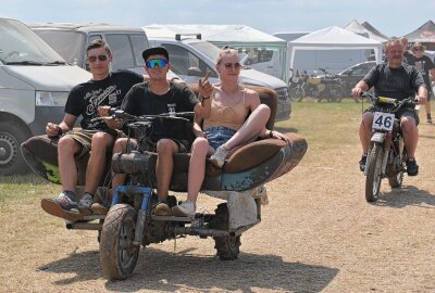 3.000 Camper bei Simson-Treffen in Zwickau: Jugend feiert den DDR-Kult - Beim Simson-Treffen in Zwickau ist richtig was los gewesen. Foto: Ramona Schwabe