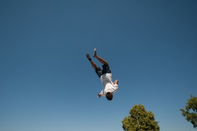 3 Olympia-Sportarten ausprobiert: Tipps für Anfänger - Hoch hinaus! Trampoline bei den Olympischen Spielen machen Höhen von über acht Metern möglich.