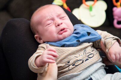 3 Schlafprobleme bei Kindern - und wie Eltern sie lösen - Kommen Kinder abends nicht zur Ruhe, war vielleicht der Mittagsschlaf zu lang.