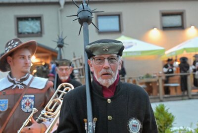 38. Europäische Nachtwächter- und Türmerzunfttreffen in Zwönitz - In Zwönitz hat gestern das 38. Europäische Nachtwächter- und Türmerzunfttreffen begonnen, was heute fortgesetzt wird. Foto: Ralf Wendland