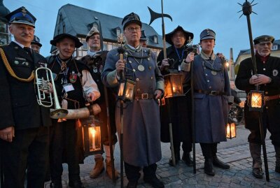 38. Europäische Nachtwächter- und Türmerzunfttreffen in Zwönitz - In Zwönitz hat gestern das 38. Europäische Nachtwächter- und Türmerzunfttreffen begonnen, was heute fortgesetzt wird. Foto: Ralf Wendland