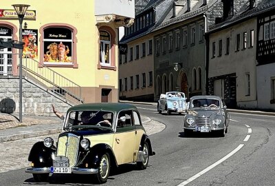 4. Sächsische Meister-Classic startet zu Pfingsten - Automobile, wie diese, waren bei der 3. Sächsischen Meister-Classic vertreten. Foto: Ralf Wendland/Archiv