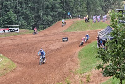 60. Motocross-Jubiläum in Culitzsch lockt Fahrer aus ganz Europa an - Der MC Culitzsch hat das Finale der Classic Europameisterschaft ausgerichtet. Foto: Ralf Wendland