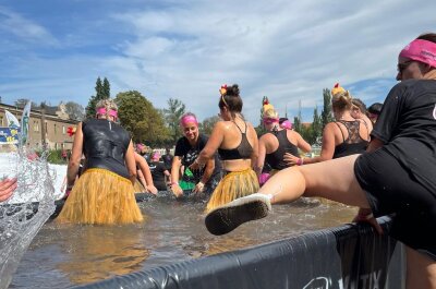 7 Frauen aus Mittelsachsen dabei beim Muddy Angel Run in Dresden - Eine Zeitmessung gibt es nicht, was den Druck rausnimmt und den Spaß in den Vordergrund stellt.