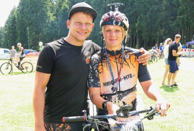 7. Miriquidi-Bike-Challenge begeistert Mountainbiker im Erzgebirge - Anne Schreiter, die Frau von Organisationsleiter Norman Schreiter, war auch am Start. Foto: Andreas Bauer