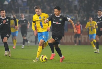 Achtelfinale im Sachsenpokal: Chemnitzer FC hat ein klares Ziel - Die Himmelblauen haben die letzten beiden Spiele in der Regionalliga-Nordost gewonnen. Für den Führungstreffer zeichnete sich jeweils Seo aus. Foto: Marcus Hengst