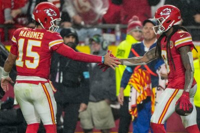 Achtes Spiel, achter Sieg: Chiefs siegen dank Hopkins - DeAndre Hopkins erarbeitete sich schnell das Vertrauen von Quarterback Patrick Mahomes. 