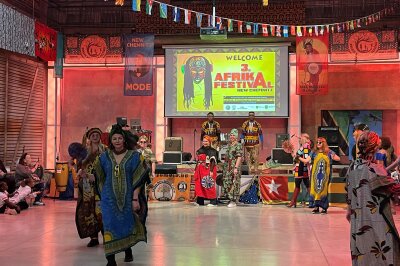 Live-Bands sorgten für Unterhaltung, während eine spannende African-Dance-Competition die Besucher zum Mitmachen animierte. Foto: privat