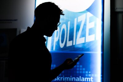 Aktion gegen Hass im Netz: Polizei und BKA verfolgen über 127 Hassposting-Fälle - Ermittlungen gegen sieben Personen wegen antisemitischer Postings (Symbolbild)