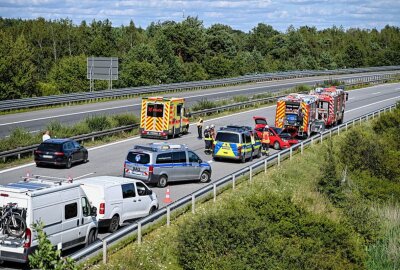 Alkoholisierter Geisterfahrer verursacht Crash auf der A4 - Geisterfahrer verursacht PKW-Crash auf der A4. Foto: LausitzNews/ Philipp Grohmann