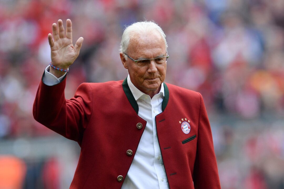 Andenken an Beckenbauer bei Mitgliederversammlung - Der Ikone Franz Beckenbauer wird auf der Mitgliederversammlung des FC Bayern gedacht.