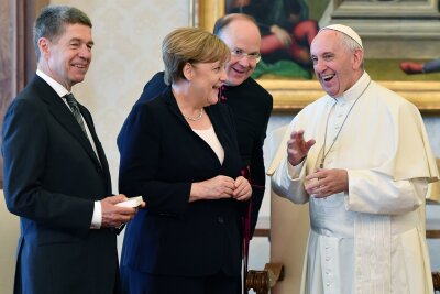 Angela Merkel veröffentlicht ihre Memoiren "Freiheit" - Der Papst gab Merkel einen Ratschlag für den Umgang mit Trump mit. (Archivbild)