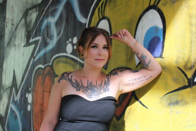 Anne (29) aus Penig hat ihr Auto gegen Tattoos getauscht - Als Anne mit ihren Tattoos begann, war ihr Plan, alle Motive bunt stechen zu lassen.