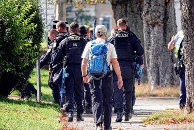 Antiterror-Training auf dem Sonnenberg - Der Rettungsdienst war mit Fahrzeugen vor Ort. Harry Härtel