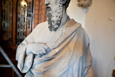 Apostelfiguren werden in der Nicolaikirche Aue restauriert - Die Figuren der Nicolaikirche in Aue sind restaurierungsbedürftig. Foto: Ralf Wendland