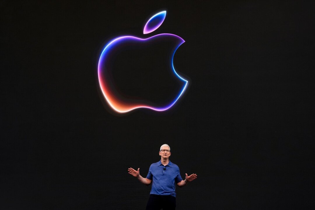 "Apple Intelligence" - Konzern verspricht hilfreiche KI - Apple-CEO Tim Cook auf der Apple-Entwicklerkonferenz WWDC in Cupertino.
