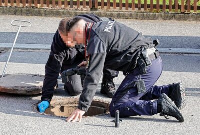 Arzt in Chemnitz gewaltsam zu Tode gekommen: Nach Pärchen nun auch Witwe verhaftet! - Nach dem gewaltsamen Tod des Chemnitzer Kardiologen Klaus K. am 10. März wurde die Witwe des Verstorbenen aufgrund Haftbefehls des Amtsgerichts Chemnitz am Dienstag, 3. September, festgenommen. Foto: Harry Härtel