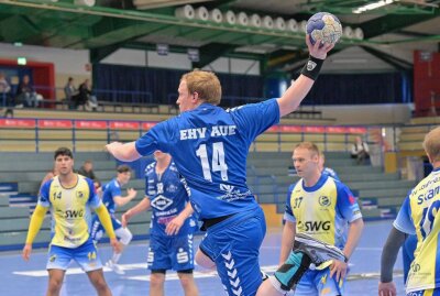 Auer Juniorteam holt Heimsieg gegen SV Koweg Görlitz - Das Auer Juniorteam - am Ball Dominic Schwenning - hat einen klaren Heimsieg gegen den SV Koweg Görlitz eingefahren. Foto: Ramona Schwabe