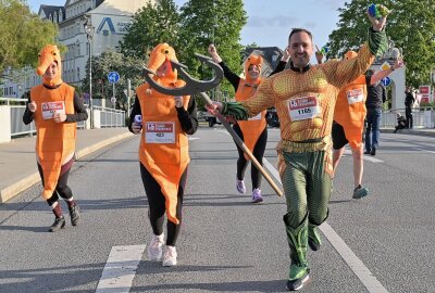 Auer Stadtzentrum wird zum "Läufer-Mekka" - Der 17. Firmenlauf Erzgebirge startet morgen am Anton-Günther-Platz in Aue. Foto: Ramona Schwabe/Archiv