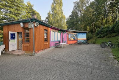 Auerhammer Freibad noch bis Sonntag geöffnet - Das Auerhammer Freibad noch bis Sonntag geöffnet. Foto: Ralf Wendland