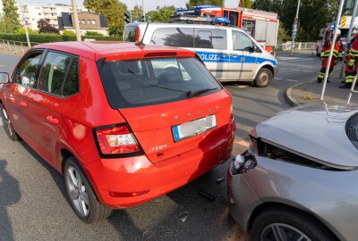 Auffahrunfall in Freiberg: PKW zu spät bemerkt - Unfall in Freiberg. Foto: Marcel Schlenkrich