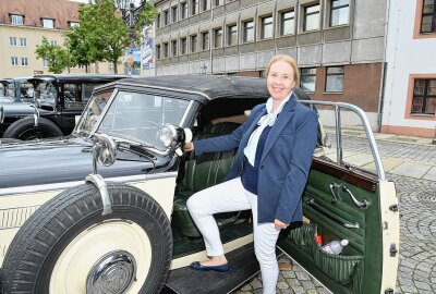 August Horch mit Doppel-Jubiläumsfahrt geehrt - Tanja Wörmann, die Urenkelin August Horchs. Foto: Thorsten Horn