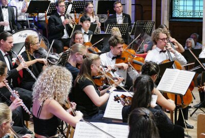 Augustusburger "Kronjuwelen": 6. Musiksommer begeistert riesiges Publikum - Die Junge Philharmonie Augustusburg gibt es seit fünf Jahren. Foto: Andreas Bauer