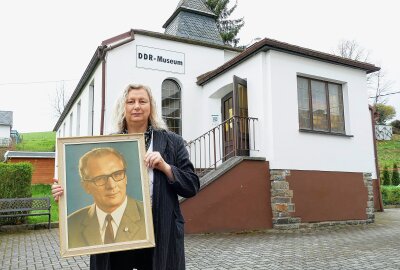 Aus für immer: Museum im Erzgebirge öffnet zum letzten Mal - In Kürze wird Andrea Müller beginnen, ihr DDR-Museum auszuräumen. Foto: Andreas Bauer