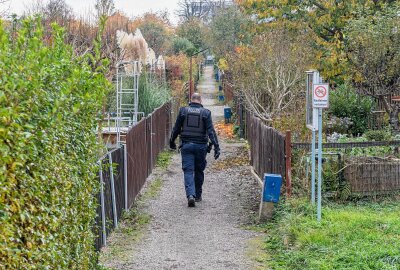 Auseinandersetzung im Kleingartenverein: Polizei und Rettungskräfte im Großeinsatz - Nach ersten, bislang unbestätigten Angaben soll zu einem tätlichen Übergriff gekommen sein. Foto: EHL Media/Erik-Holm Langhof