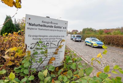 Auseinandersetzung im Kleingartenverein: Polizei und Rettungskräfte im Großeinsatz - Die Polizei hat die weiteren Ermittlungen zu dem mutmaßlichen tätlichen Angriff aufgenommen. Foto: EHL Media/Erik-Holm Langhof