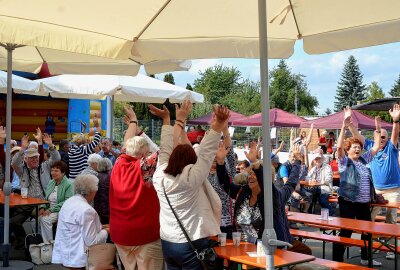 AWG in Concert: Heute Abend spielt "Plausibel"! - Auch heute Abend erwarten die Veranstalter wieder viele Besucher im Innenhof am Firmensitz der AWG Wohnungsgenossenschaft. Foto: Karsten Repert (Archiv)