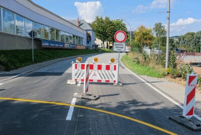 B101 wegen Baustelle wieder voll gesperrt - Die B 101 in Lauter ist ab Montag wegen Bauarbeiten wieder voll gesperrt. Foto: Niko Mutschmann