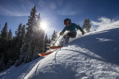 Bayern-Double und Eitelkeiten - Aspen und Vail im Vergleich - Aspen punktet wegen der größeren Entfernung zu Denver mit weniger befahrenen Pisten und steileren Hängen.