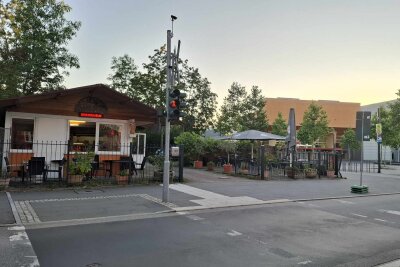 Beliebter Campusdöner muss neuem Chemiegebäude weichen - Der Campusdöner am Campus Reichenhainer Straße schließt voraussichtlich Mitte September. 