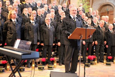 Bergmusik in Freiberg mit Deutschlands größtem Bergmannschor - Uwe Hauschild- Geschäftsführer des Ruhrkohle-Chores spricht über die Bedeutung des Steigerliedes als immatielielles Kulturgut. Foto: Renate Fischer