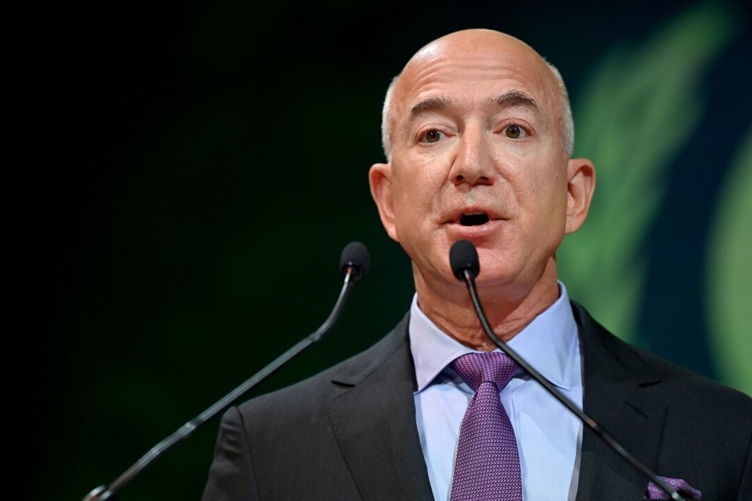 Bezos verteidigt Verzicht auf Wahlempfehlung seiner Zeitung - Jeff Bezos kaufte die "Washington Post" 2013. (Archivbild)