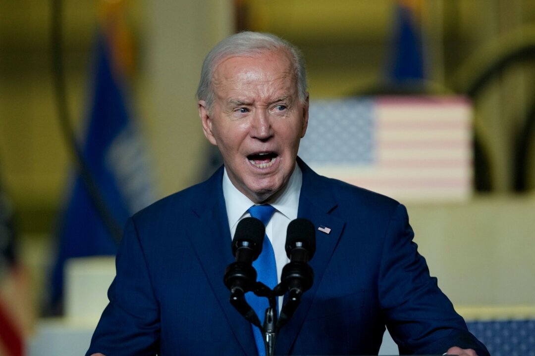 Biden droht Israel mit Beschränkung von Waffenlieferungen - In Rafahs Bevölkerungszentren vorzudringen, sei "einfach falsch", so Joe Biden.
